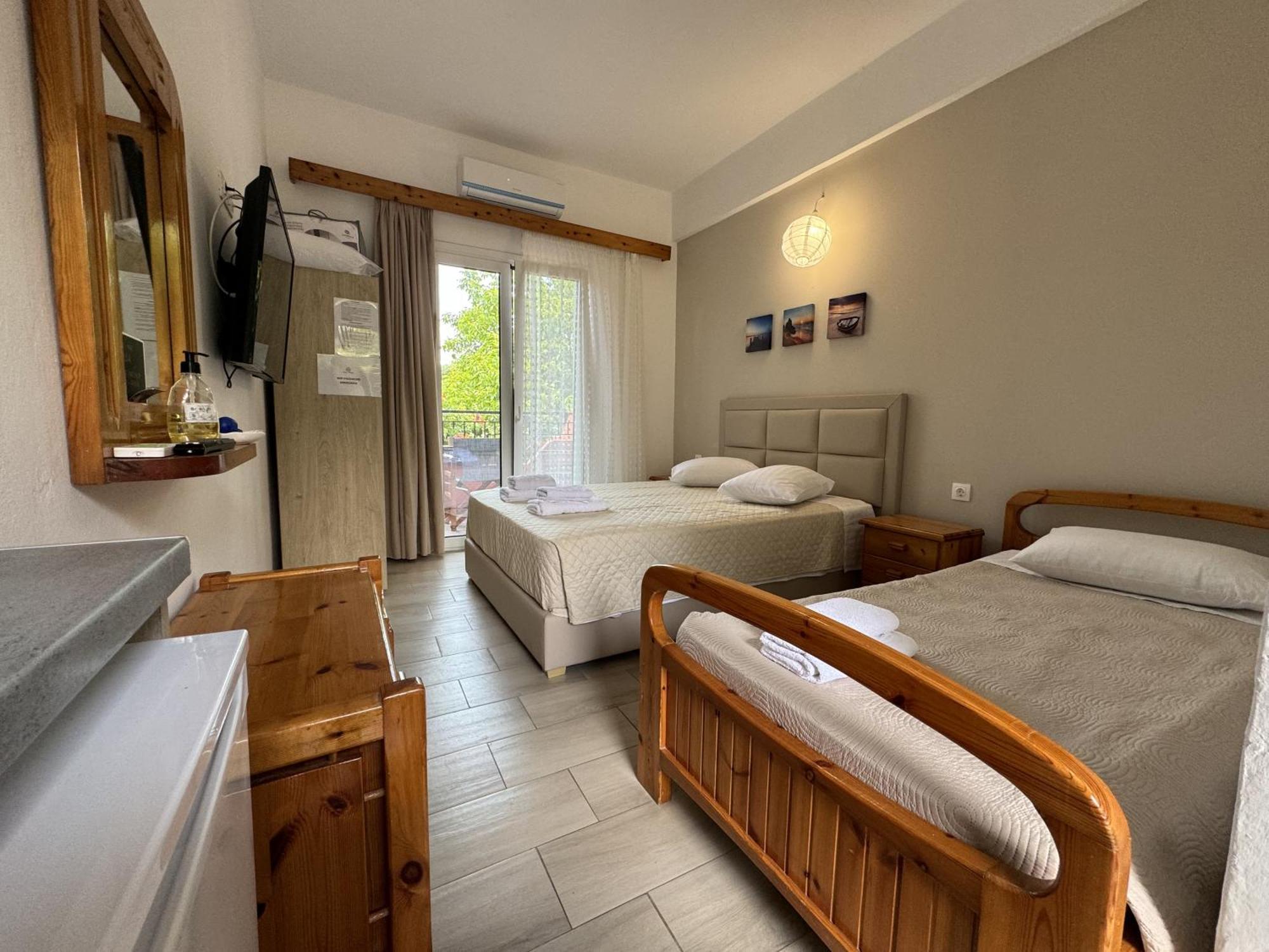 Athina Studios Paleokastritsa Buitenkant foto