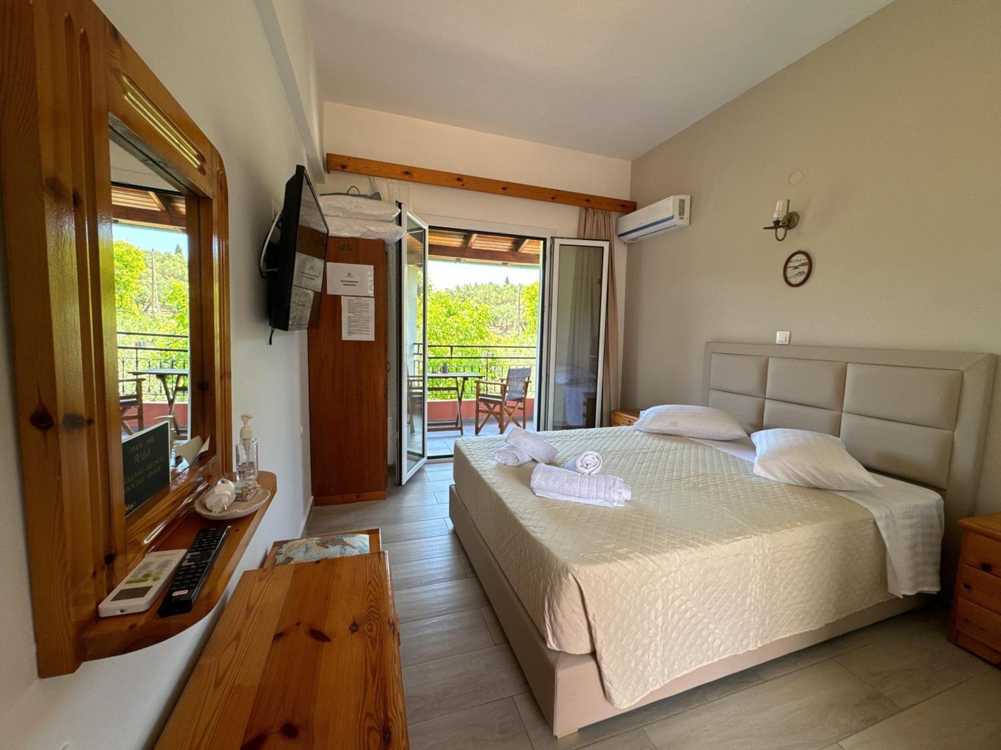 Athina Studios Paleokastritsa Buitenkant foto